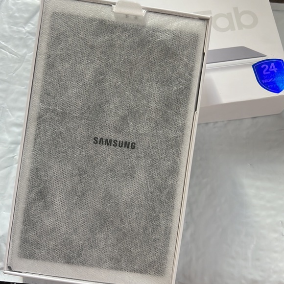 Galaxy Tab A7 lite - Picture 3 of 3